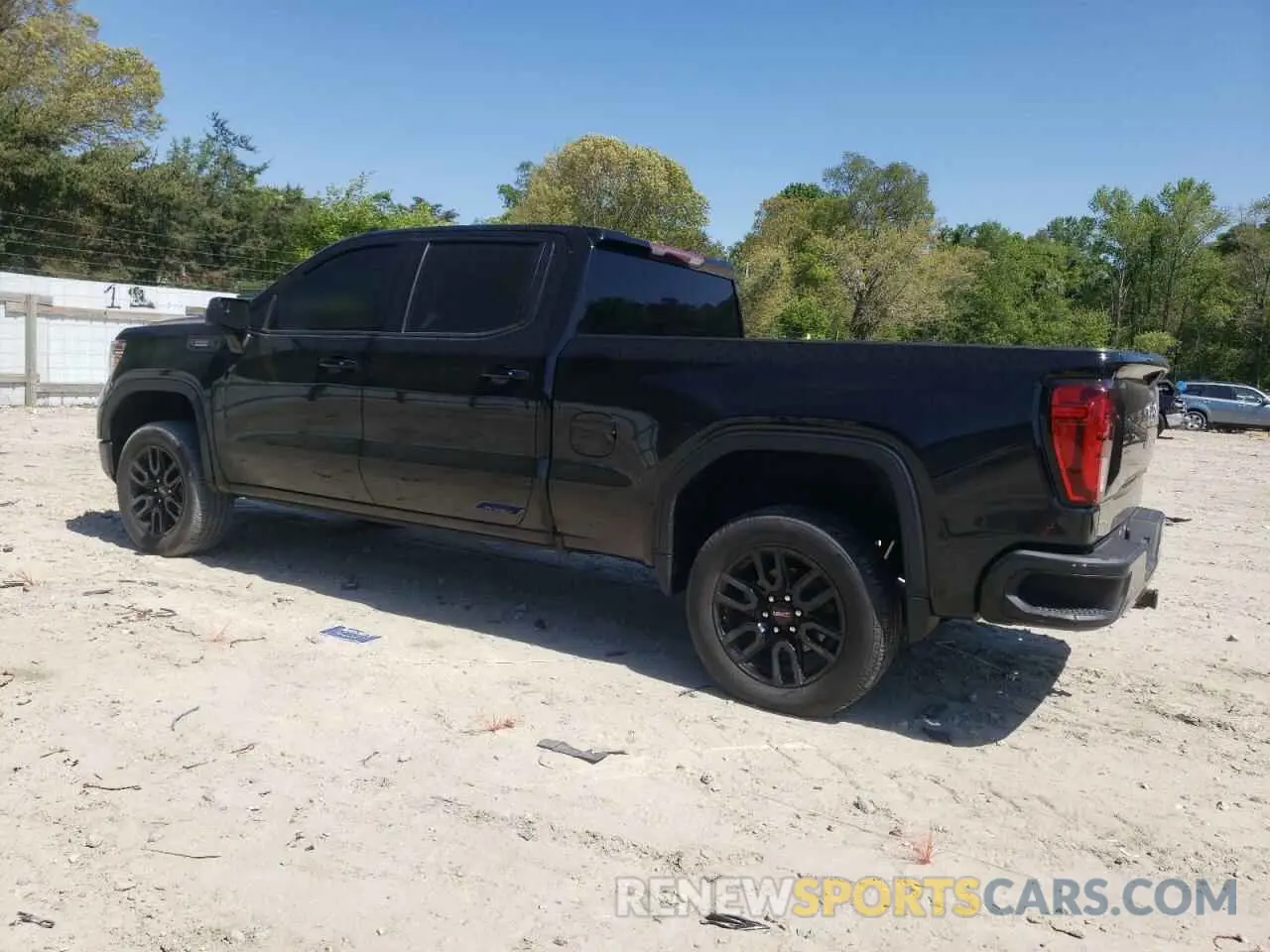 2 fotografías del automóvil dañado 3GTU9CET4MG219377 GMC SIERRA 2021