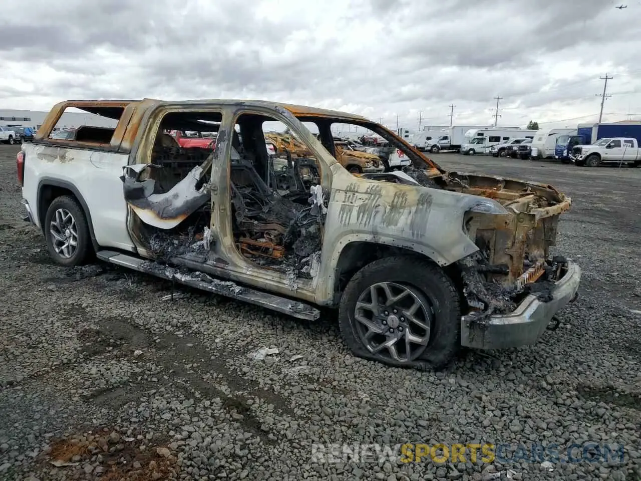 4 fotografías del automóvil dañado 3GTU9DED4MG148938 GMC SIERRA 2021