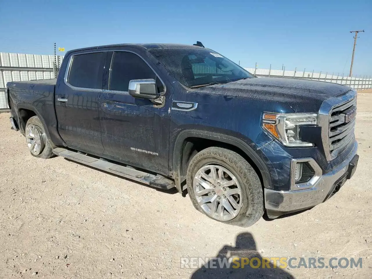 4 fotografías del automóvil dañado 3GTU9DED5MG124860 GMC SIERRA 2021