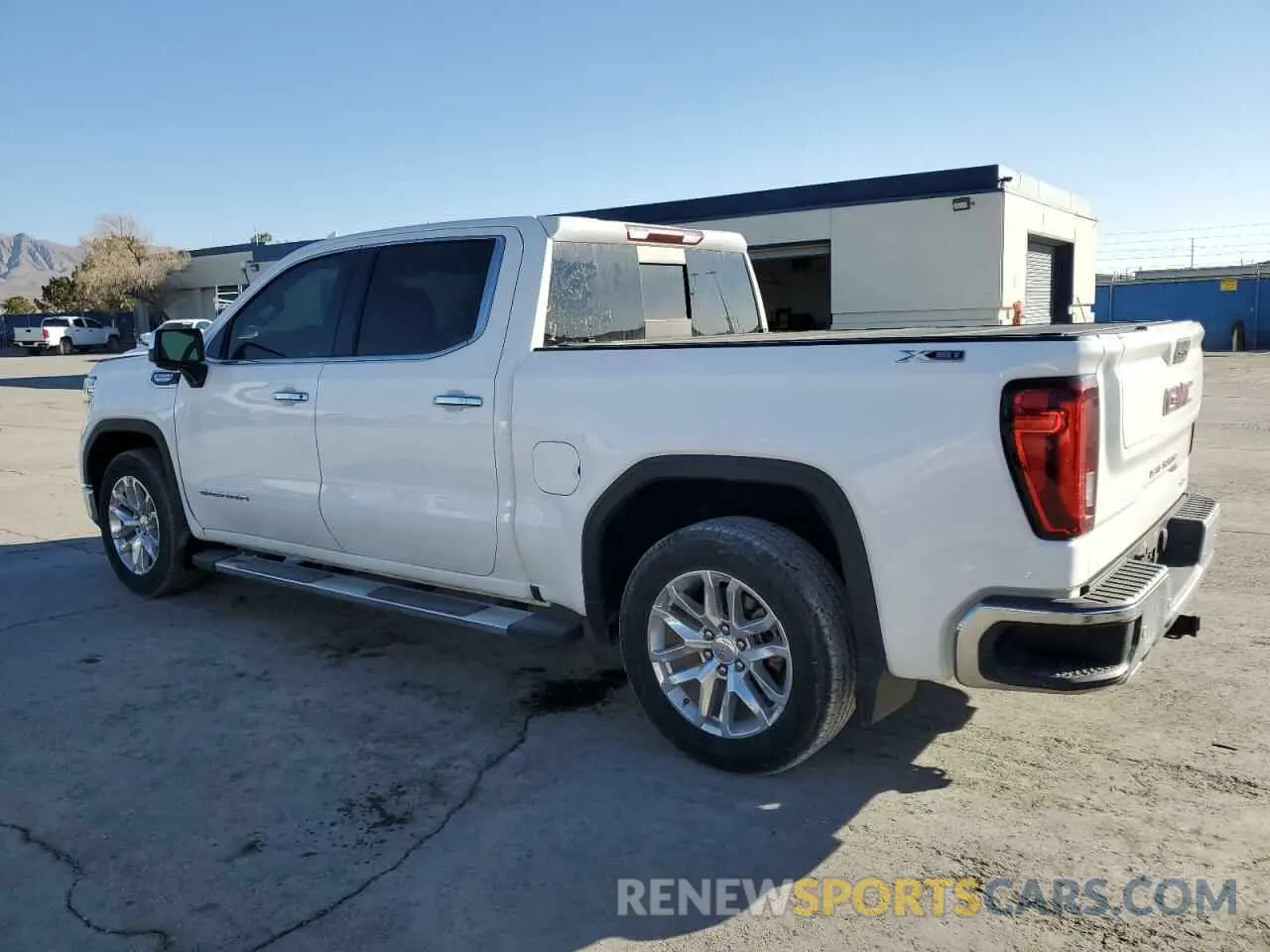 2 fotografías del automóvil dañado 3GTU9DET7MG143241 GMC SIERRA 2021