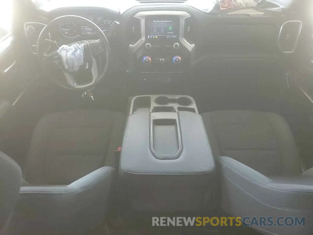 8 fotografías del automóvil dañado 1GT49ME76NF193120 GMC SIERRA 2022