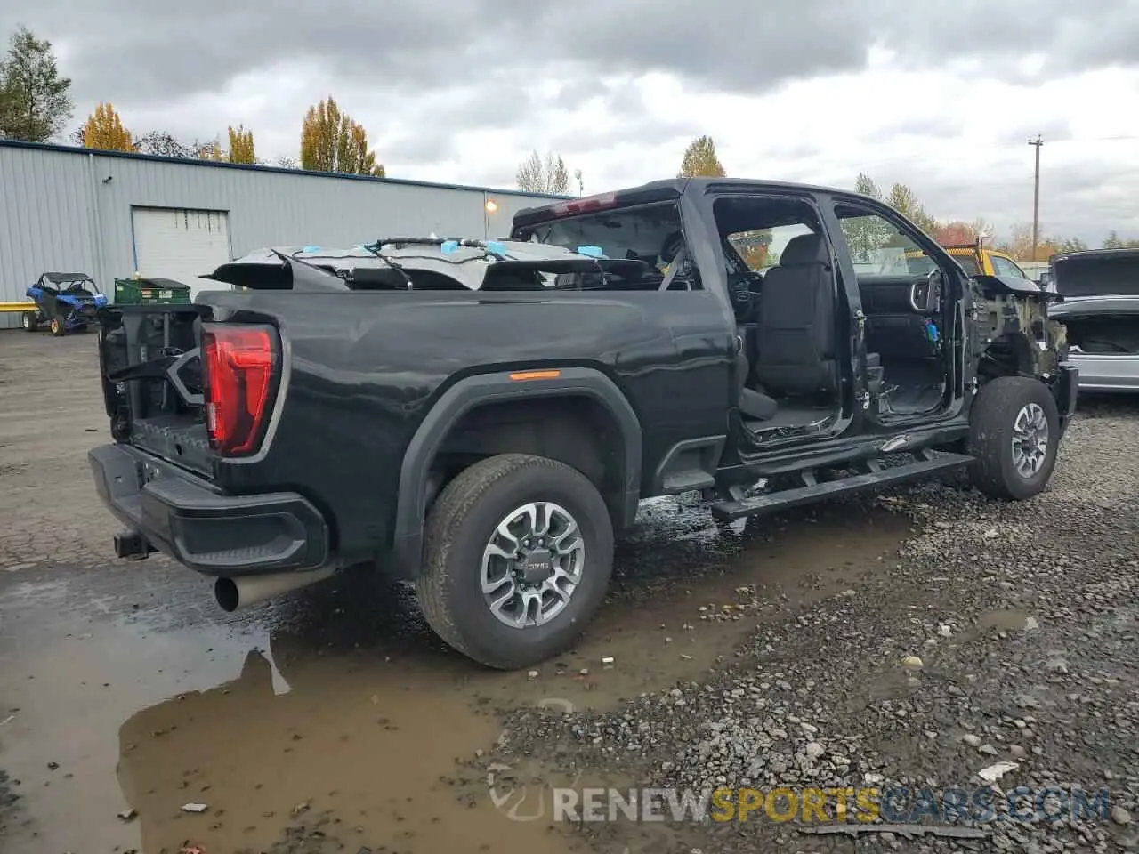3 fotografías del automóvil dañado 1GT49PEY6NF111686 GMC SIERRA 2022