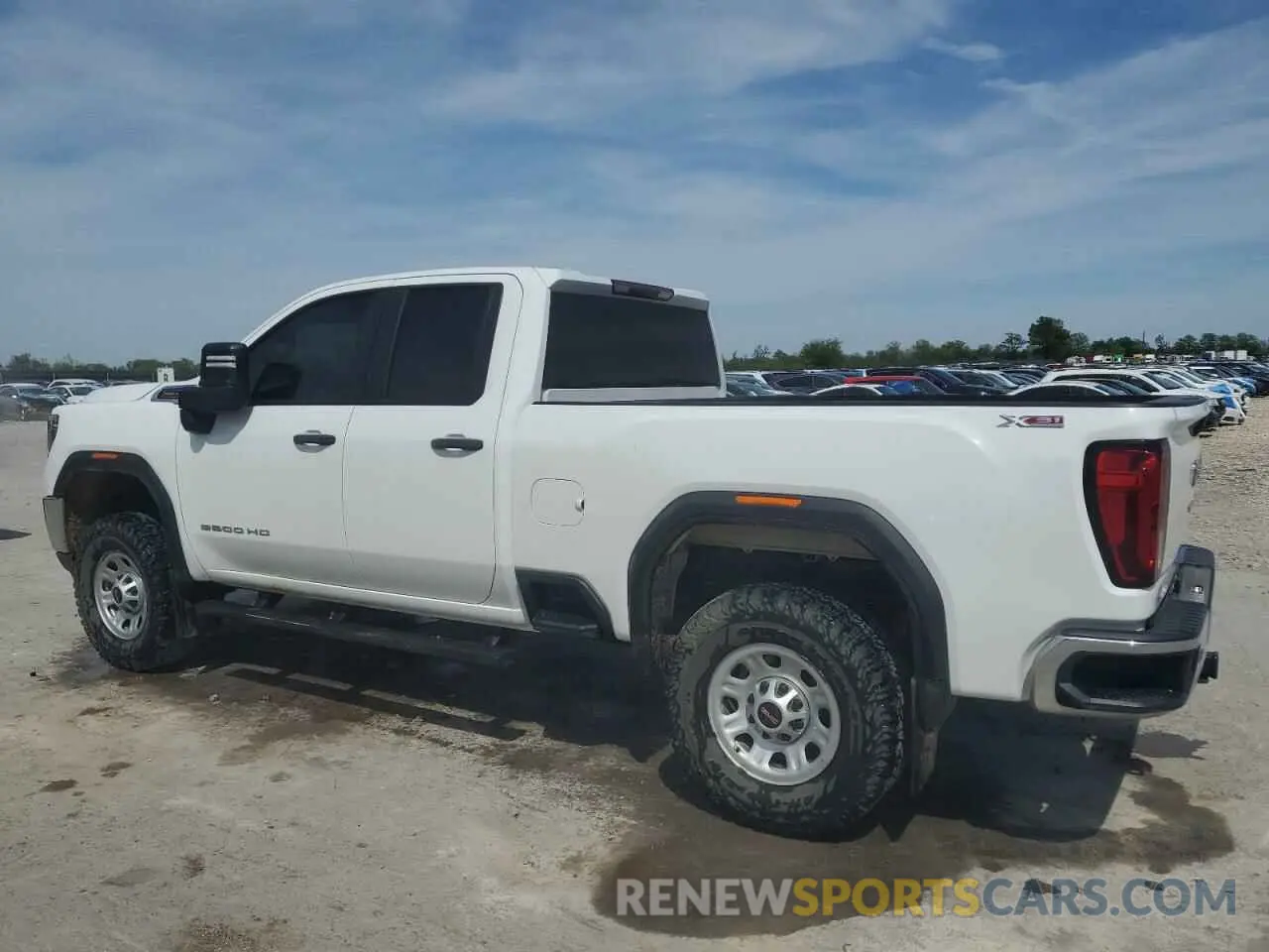 2 fotografías del automóvil dañado 1GT59LE72NF323733 GMC SIERRA 2022