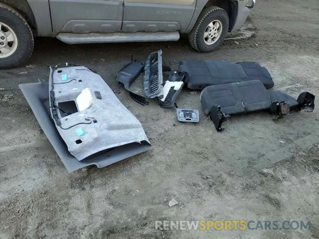 12 fotografías del automóvil dañado 1GT59SEY0NF240367 GMC SIERRA 2022
