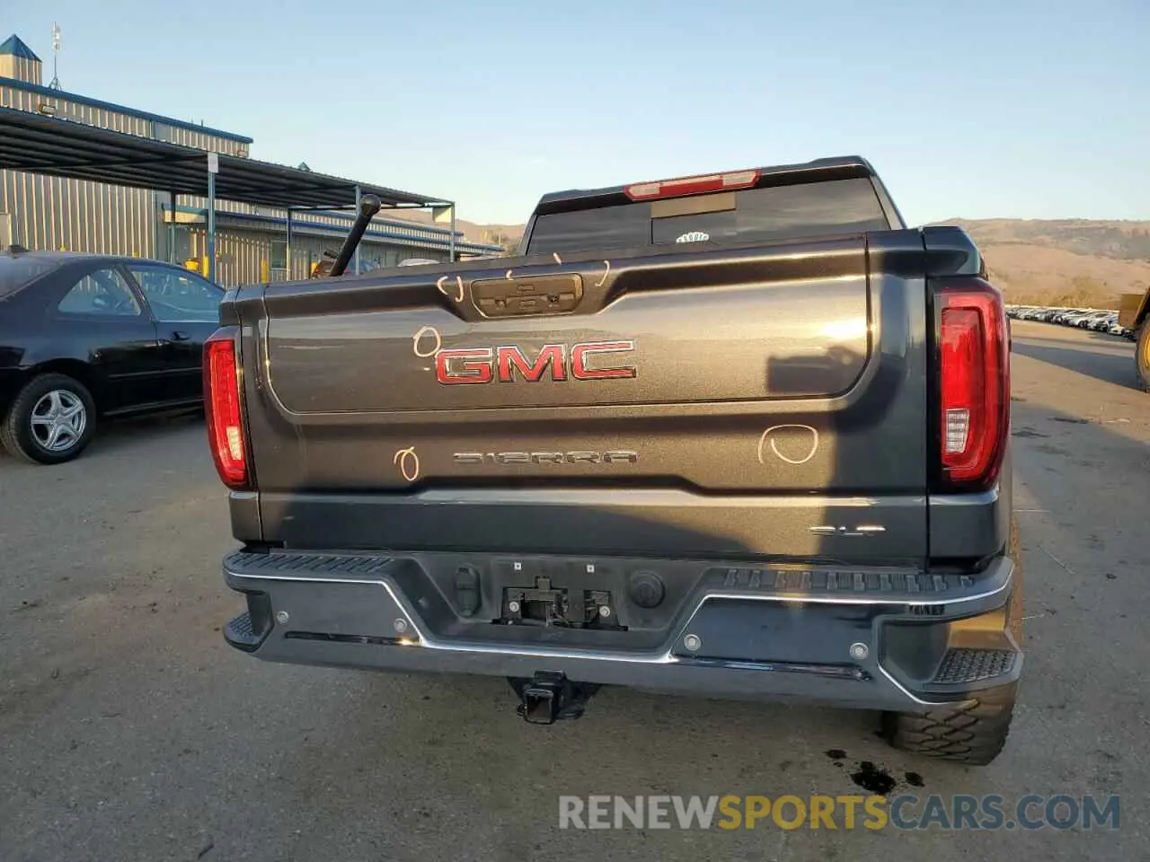 6 fotografías del automóvil dañado 1GTU9DET3NZ209690 GMC SIERRA 2022