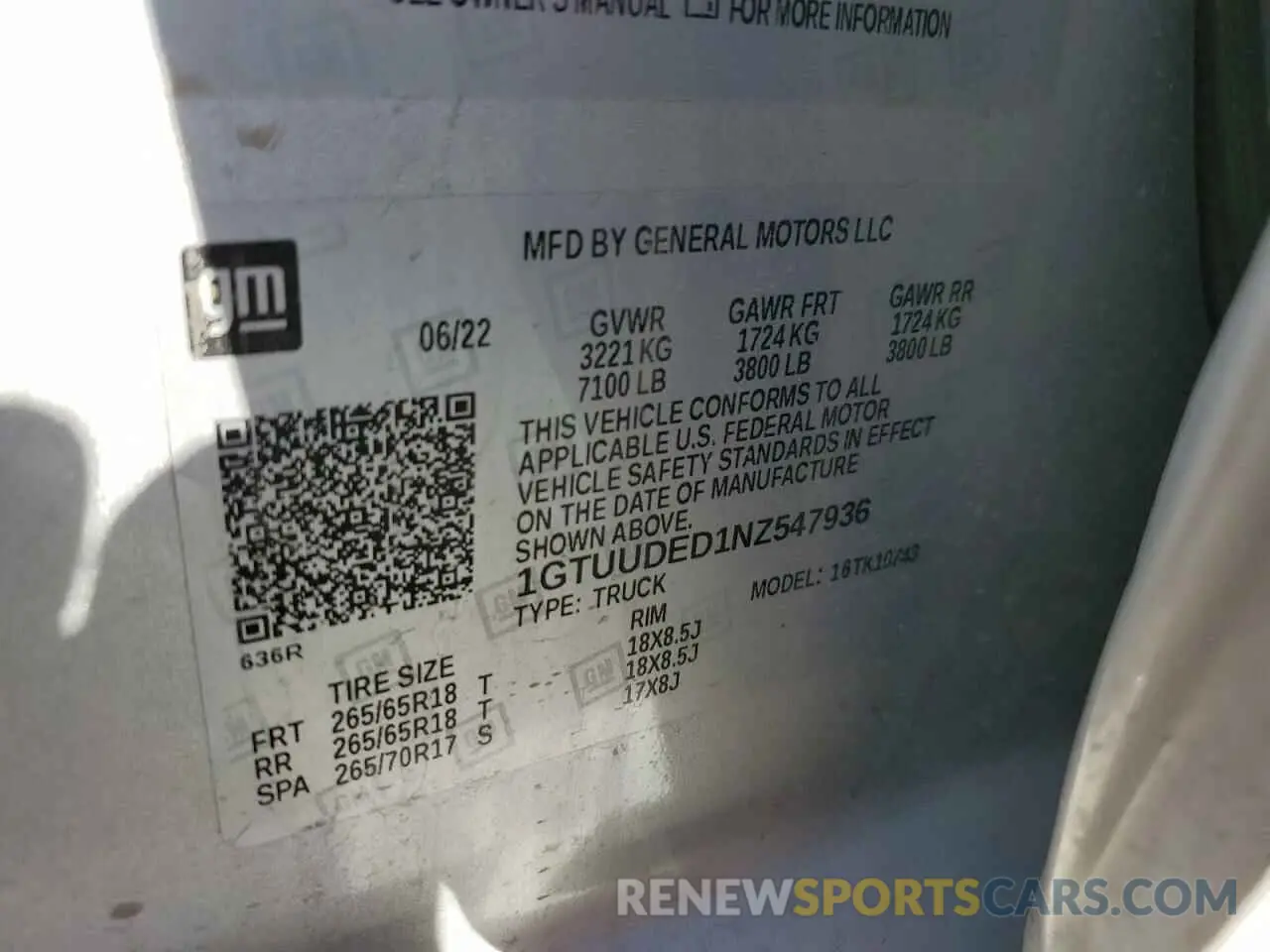 12 fotografías del automóvil dañado 1GTUUDED1NZ547936 GMC SIERRA 2022