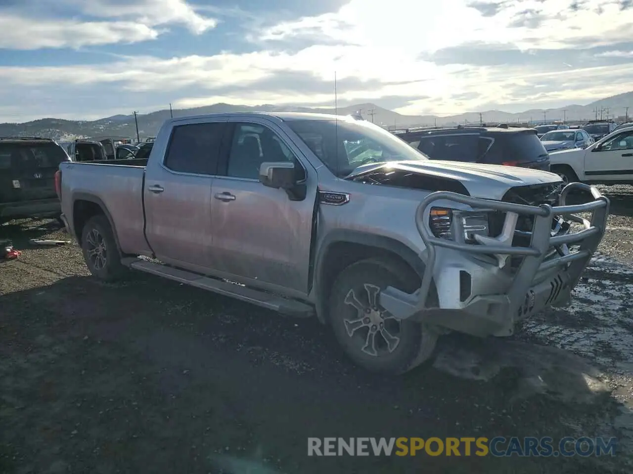 4 fotografías del automóvil dañado 1GTUUDED1NZ547936 GMC SIERRA 2022