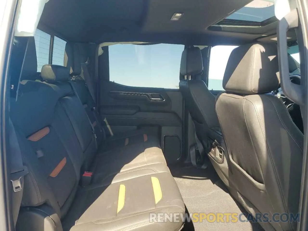 10 fotografías del automóvil dañado 1GTUUEET2NZ599492 GMC SIERRA 2022