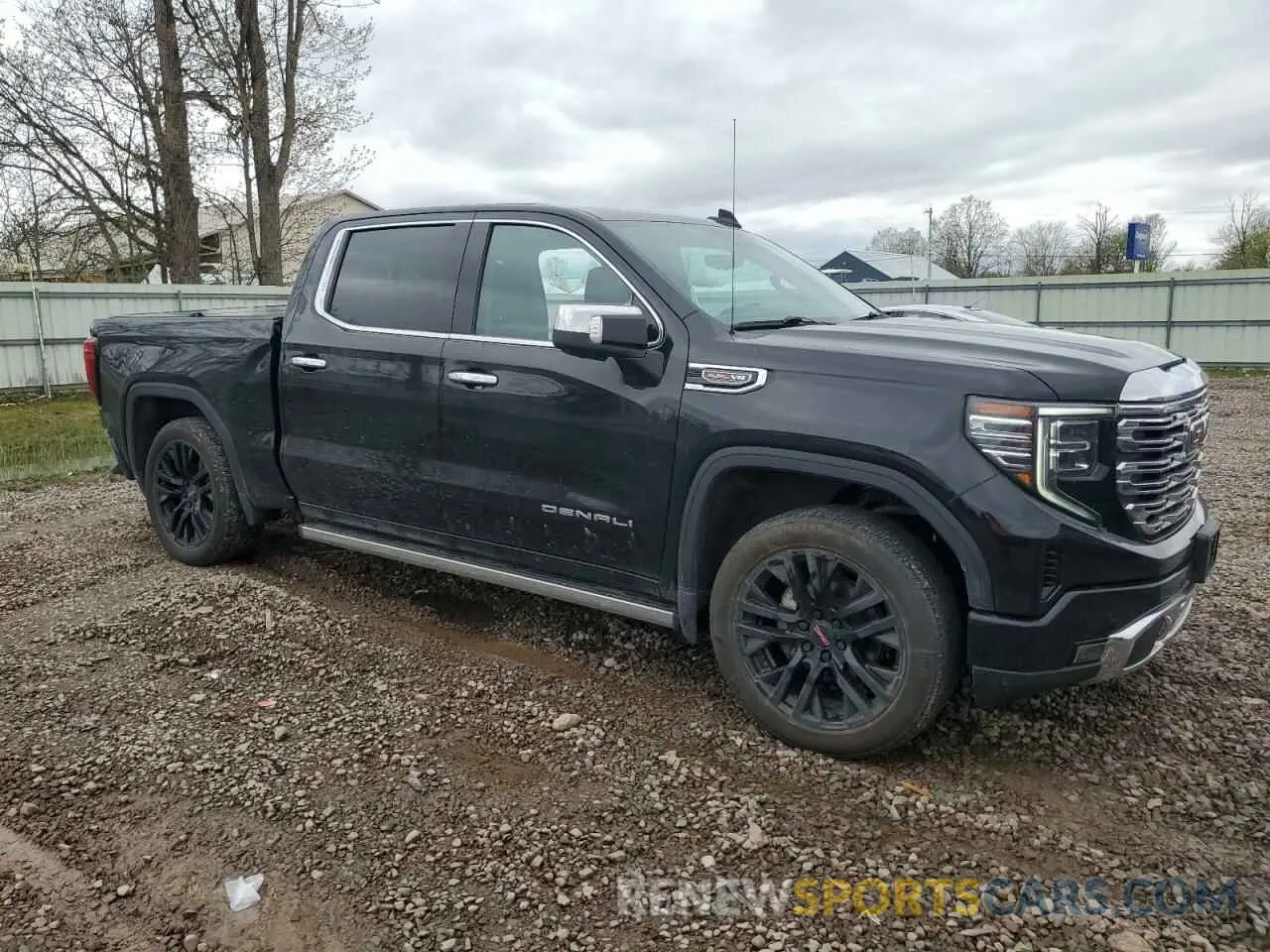 4 fotografías del automóvil dañado 1GTUUGEL5NZ541730 GMC SIERRA 2022