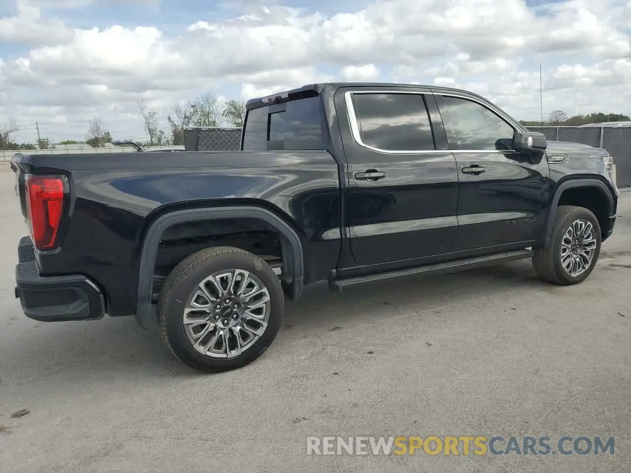 3 fotografías del automóvil dañado 1GTUUHEL8NZ608164 GMC SIERRA 2022