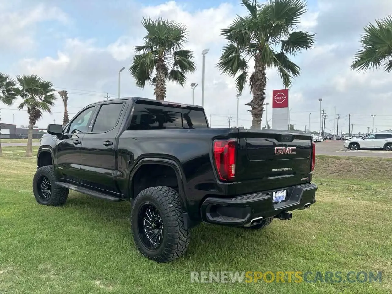 3 fotografías del automóvil dañado 3GTP9EEL9NG130186 GMC SIERRA 2022