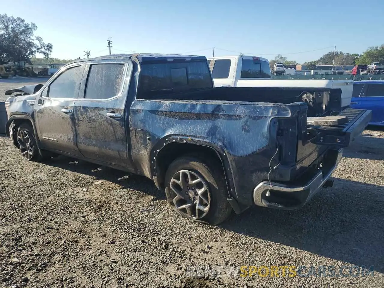 2 fotografías del automóvil dañado 3GTPHDEDXNG509896 GMC SIERRA 2022