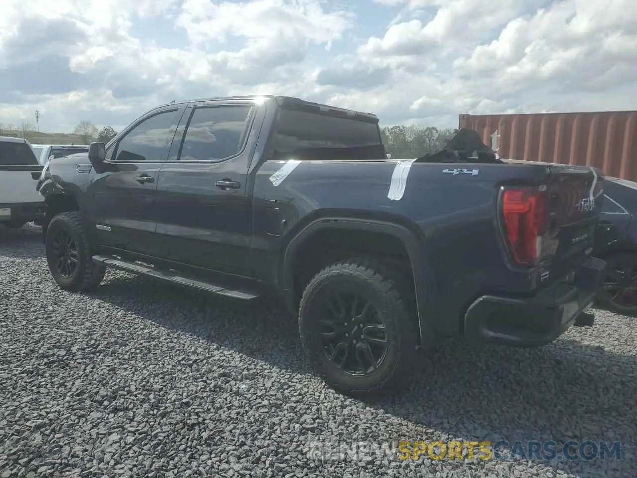 2 fotografías del automóvil dañado 3GTPUCEK9NG544014 GMC SIERRA 2022