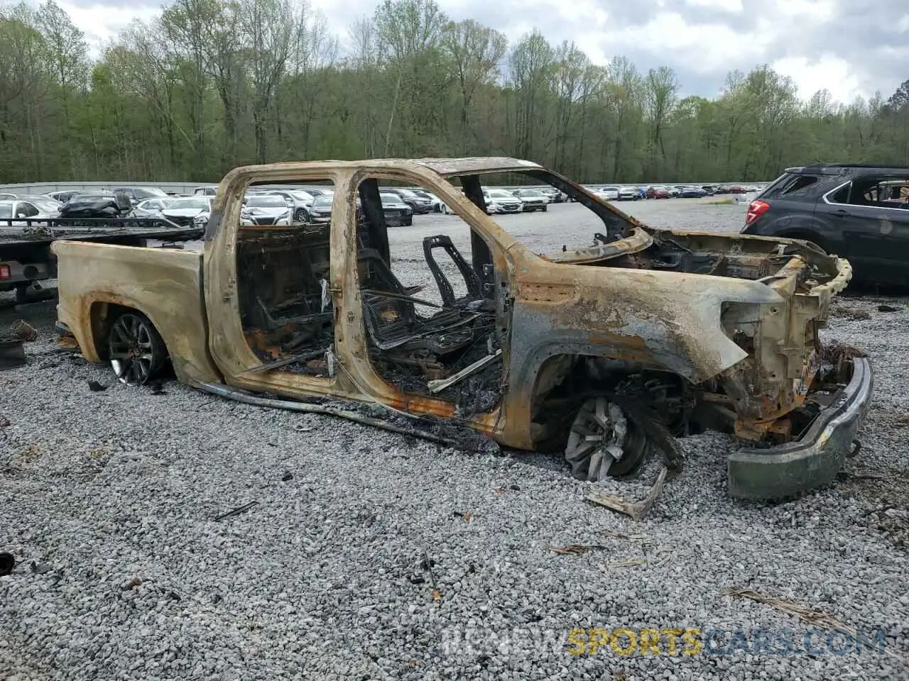 4 fotografías del automóvil dañado 3GTU9DEL7NG131320 GMC SIERRA 2022