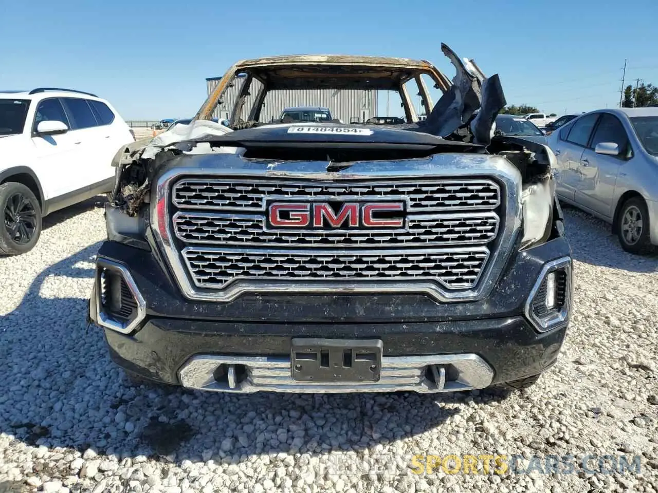 5 fotografías del automóvil dañado 3GTU9FEL9NG180644 GMC SIERRA 2022