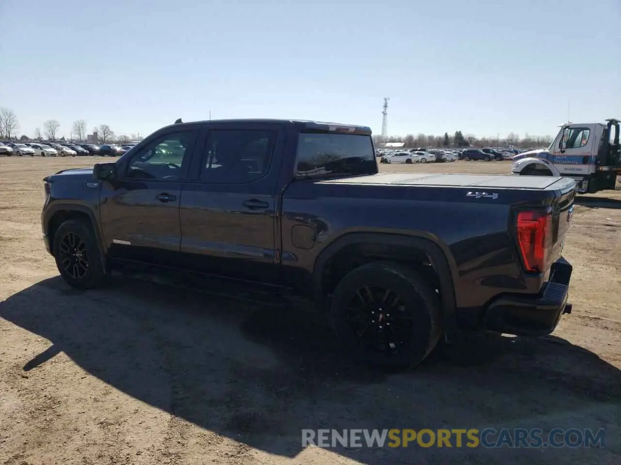 2 fotografías del automóvil dañado 3GTUUCED8NG652645 GMC SIERRA 2022