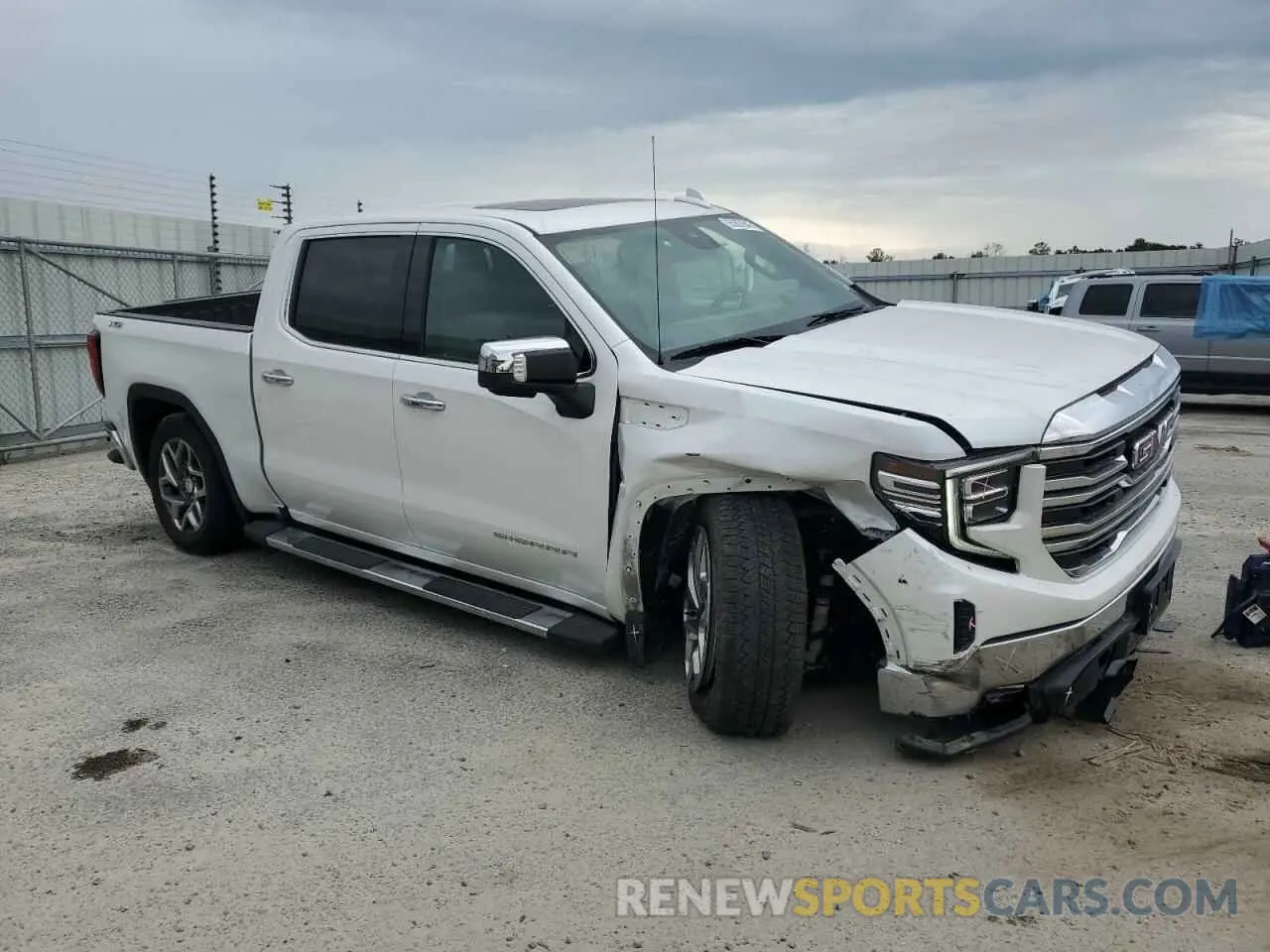 4 fotografías del automóvil dañado 3GTUUDEL0NG650305 GMC SIERRA 2022