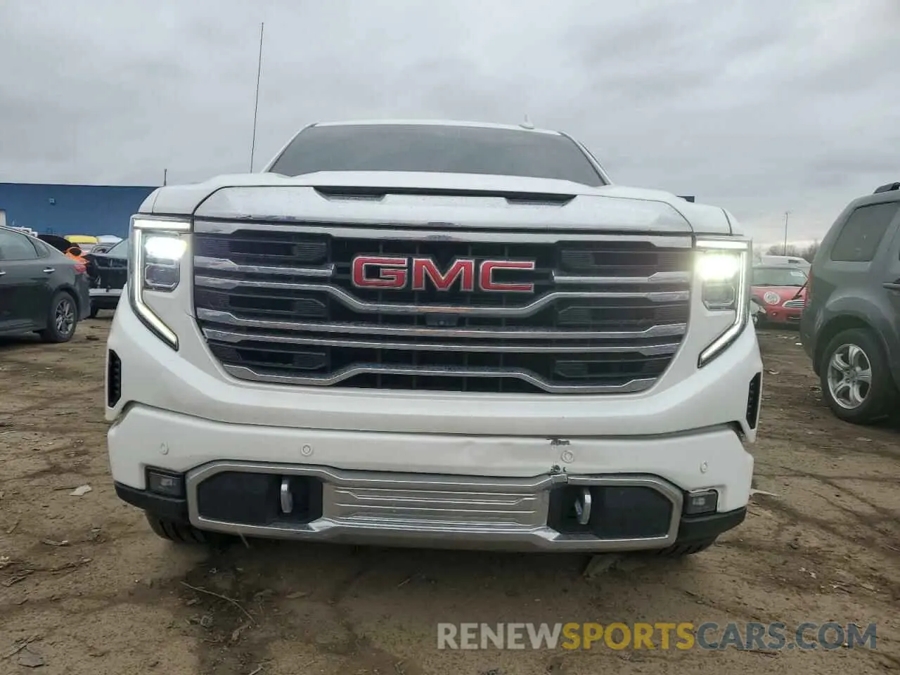 5 fotografías del automóvil dañado 3GTUUGEL1NG528764 GMC SIERRA 2022