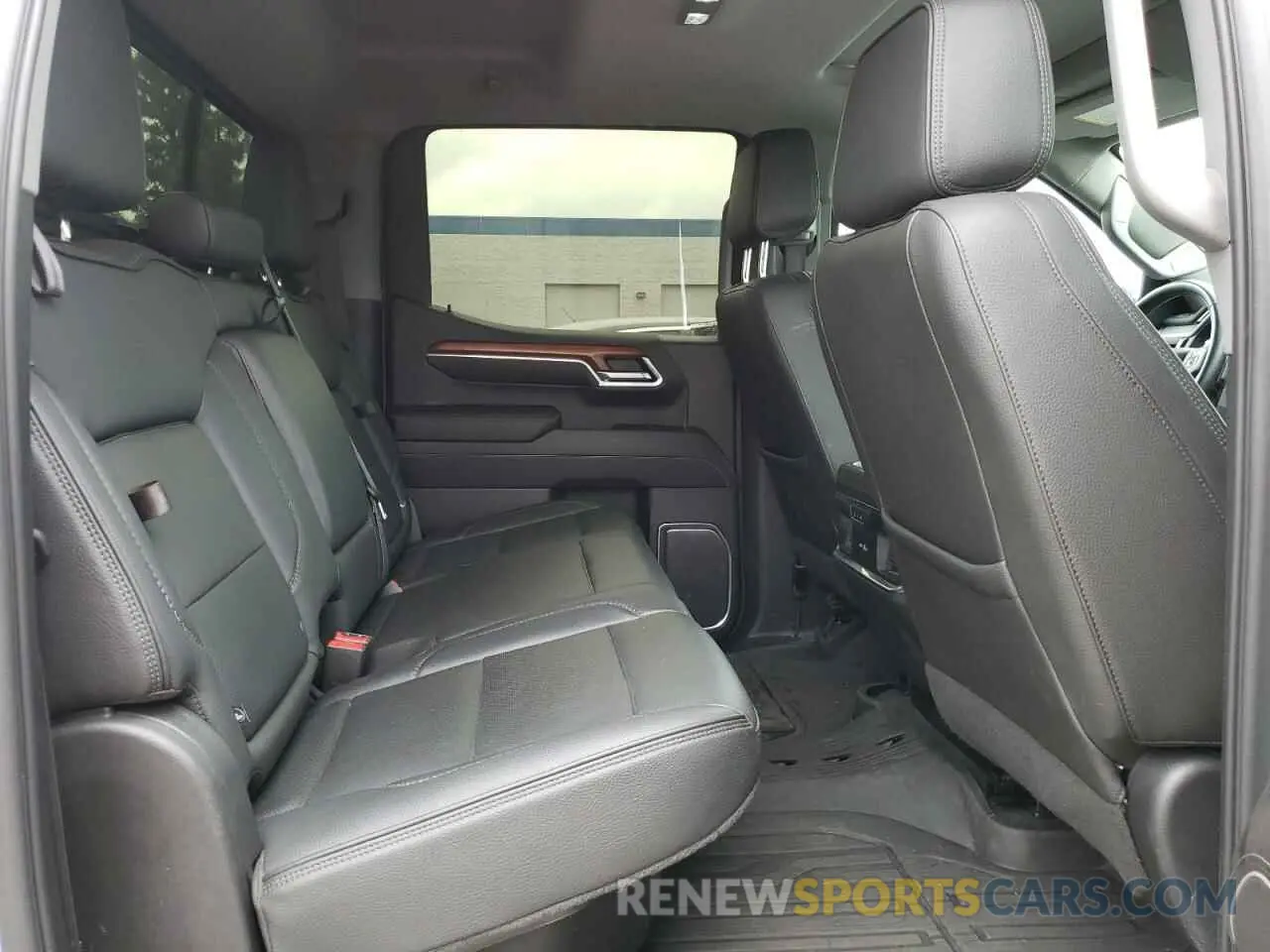 10 fotografías del automóvil dañado 3GTUUGETXNG640009 GMC SIERRA 2022