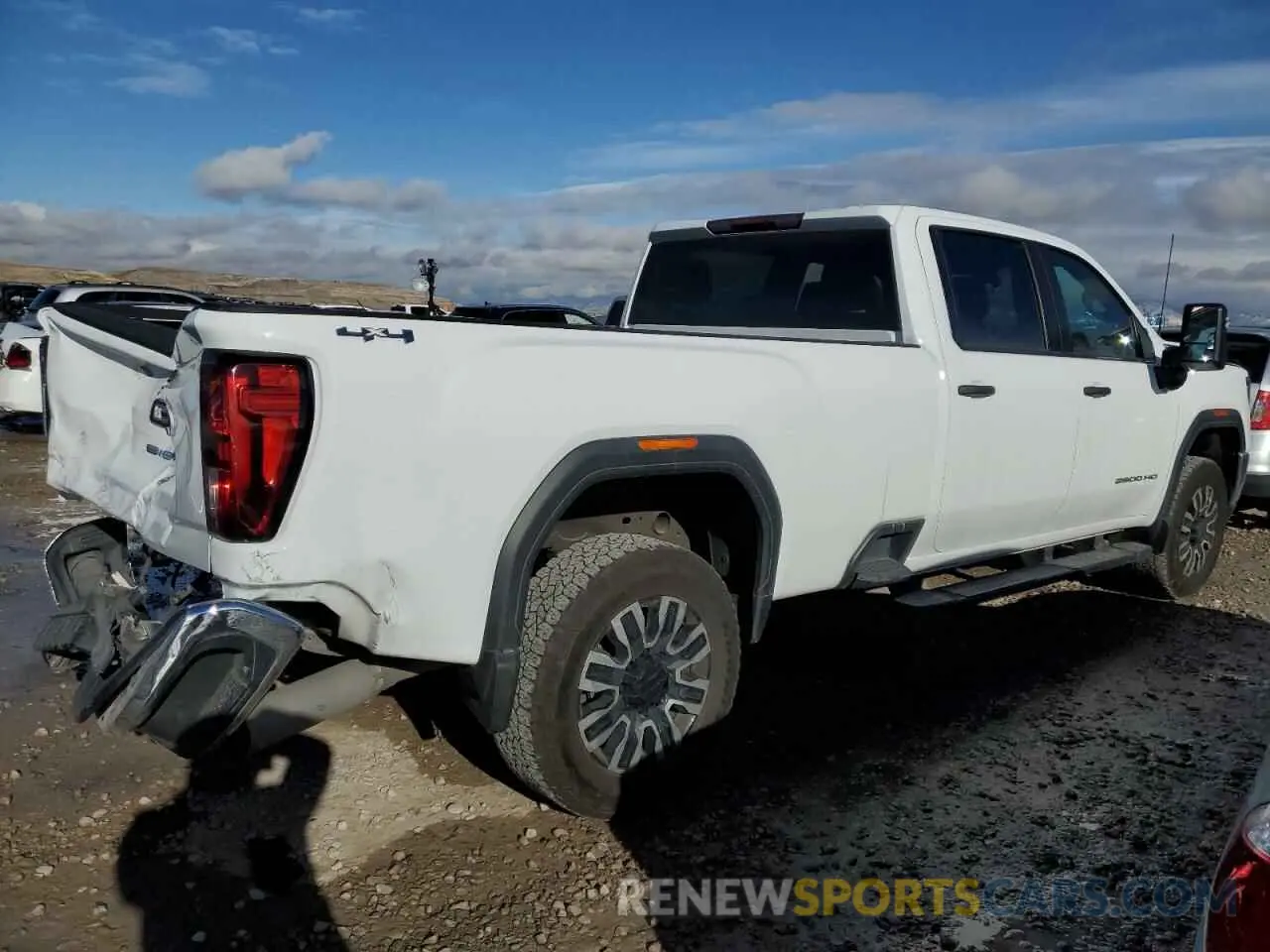 3 fotografías del automóvil dañado 1GT19LEY0PF182834 GMC SIERRA 2023