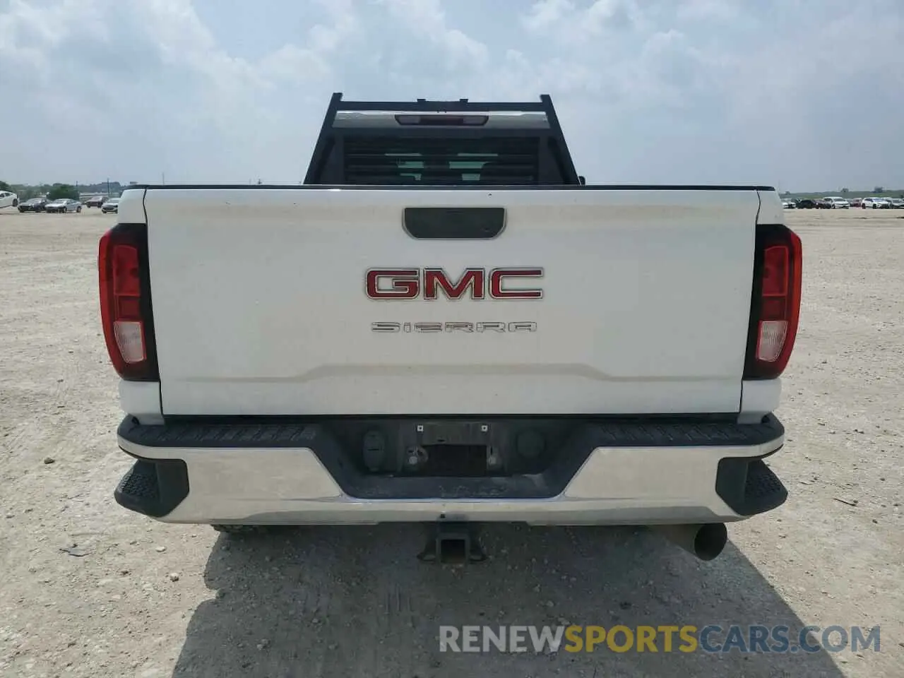 6 fotografías del automóvil dañado 1GT48PEYXPF201803 GMC SIERRA 2023