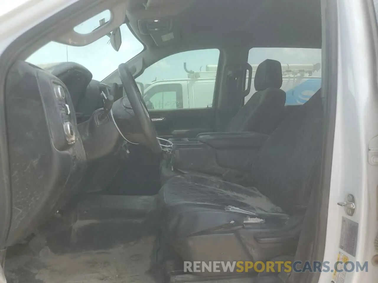 7 fotografías del automóvil dañado 1GT49LE70PF191604 GMC SIERRA 2023