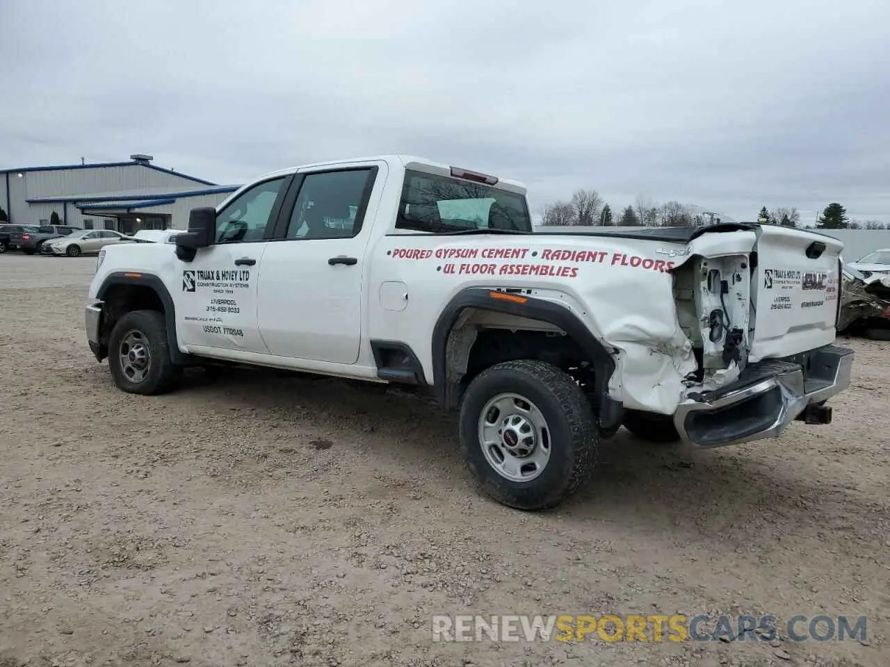 2 fotografías del automóvil dañado 1GT49LE75PF212494 GMC SIERRA 2023