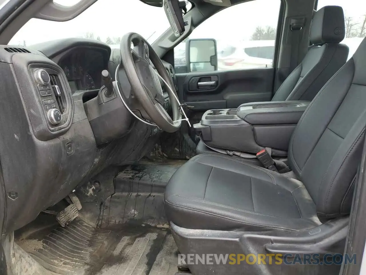 7 fotografías del automóvil dañado 1GT49LE75PF212494 GMC SIERRA 2023