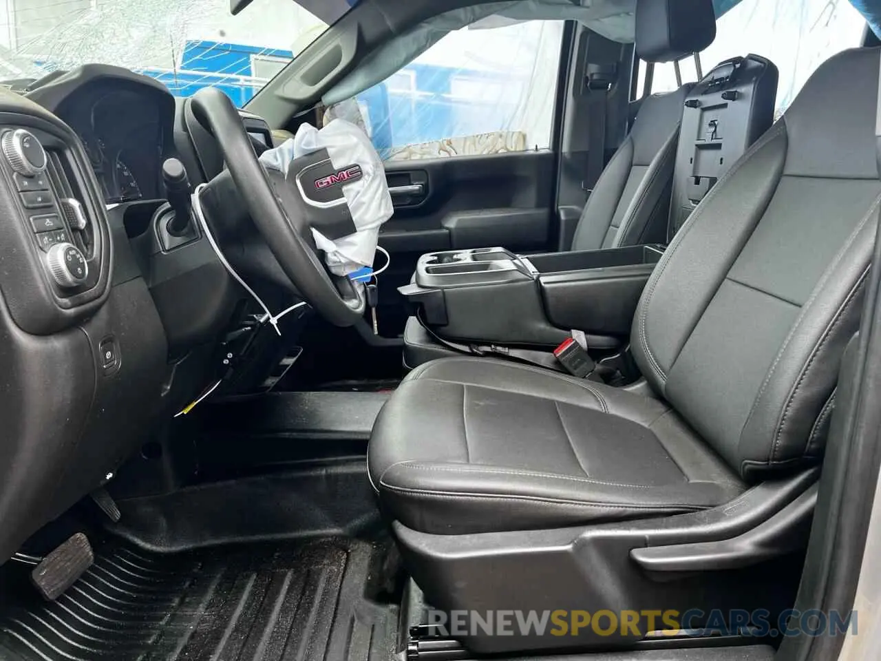 7 fotografías del automóvil dañado 1GT49LE76PF174578 GMC SIERRA 2023