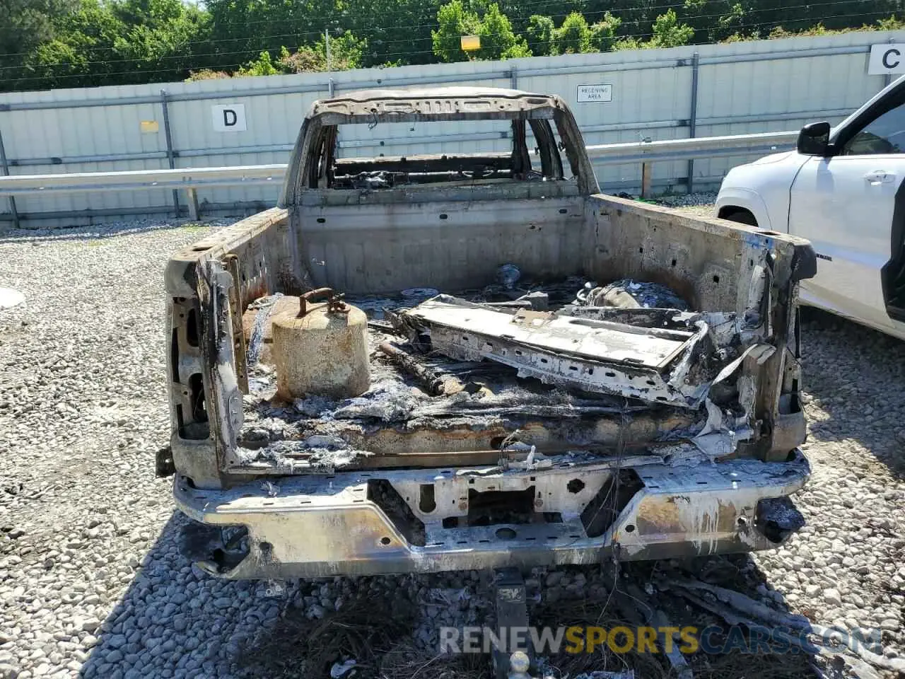 6 fotografías del automóvil dañado 1GT49NE73PF174985 GMC SIERRA 2023