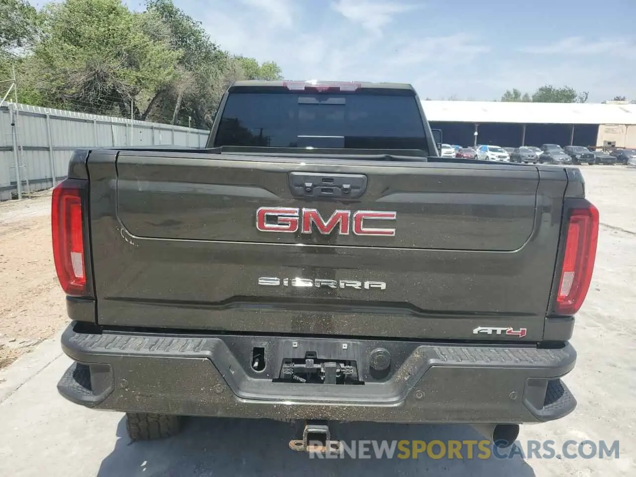 6 fotografías del automóvil dañado 1GT49PEY3PF225809 GMC SIERRA 2023