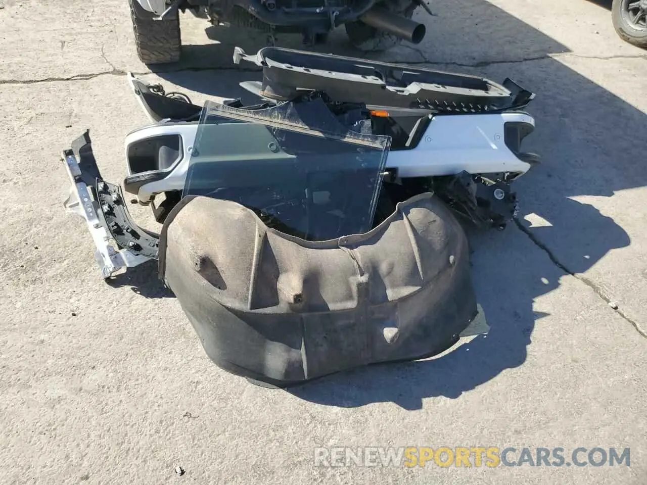 12 fotografías del automóvil dañado 1GT49PEY6PF234164 GMC SIERRA 2023