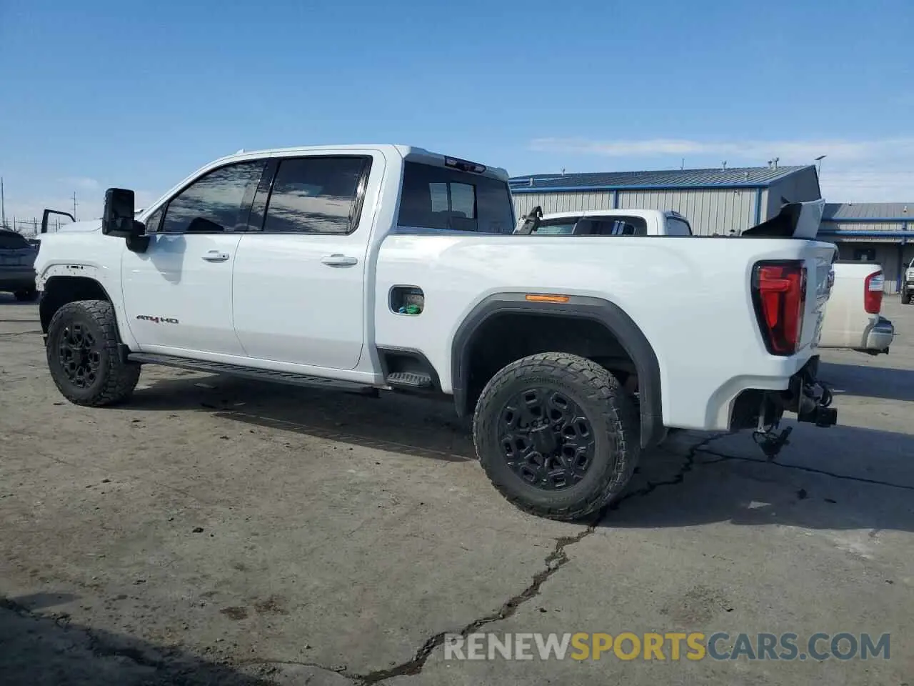 2 fotografías del automóvil dañado 1GT49PEY6PF234164 GMC SIERRA 2023