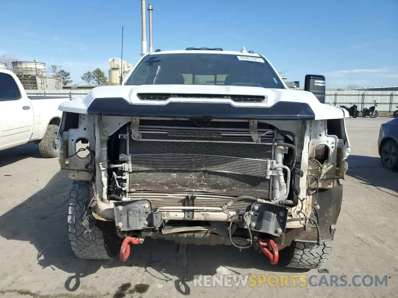 5 fotografías del automóvil dañado 1GT49PEY6PF234164 GMC SIERRA 2023