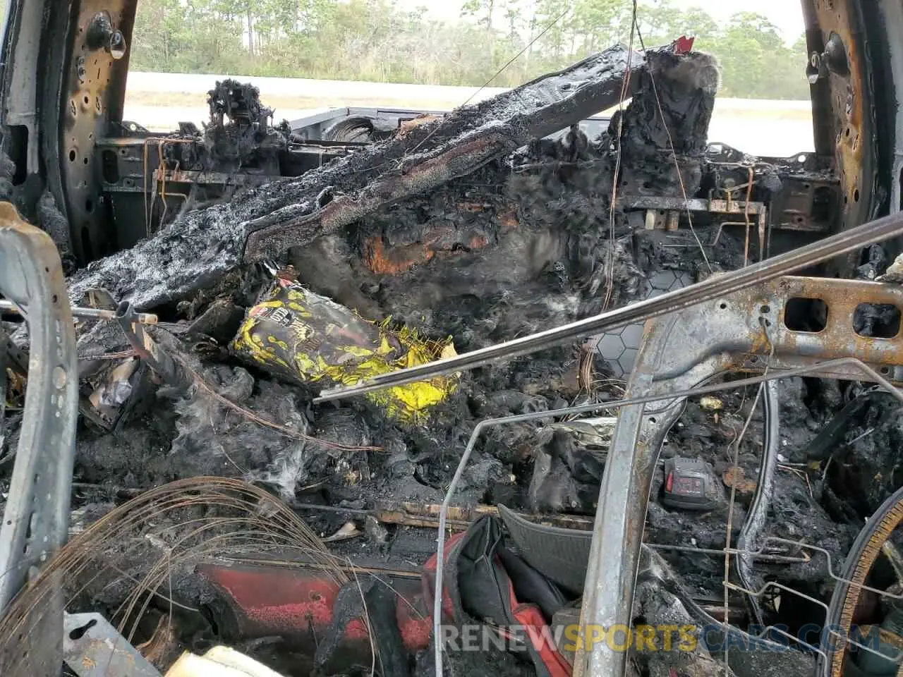 10 fotografías del automóvil dañado 1GT49PEY9PF110793 GMC SIERRA 2023