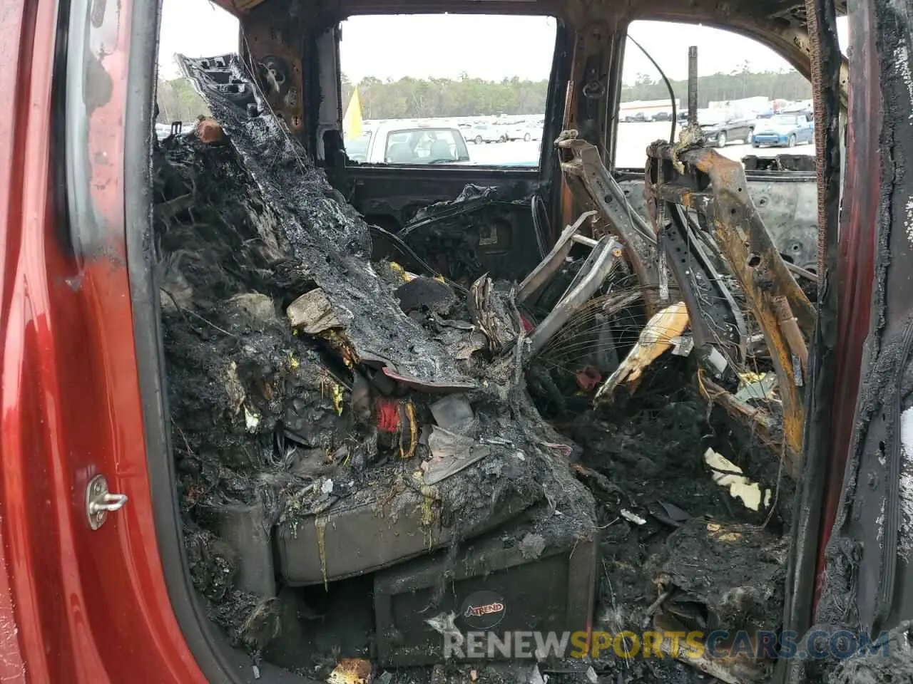 11 fotografías del automóvil dañado 1GT49PEY9PF110793 GMC SIERRA 2023