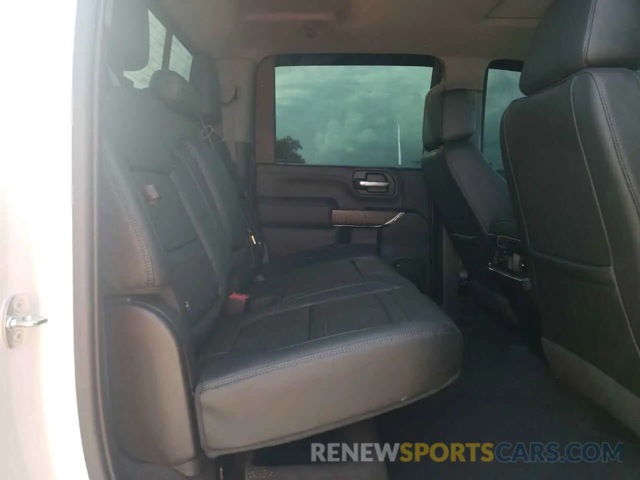 10 fotografías del automóvil dañado 1GT49REY0PF103436 GMC SIERRA 2023