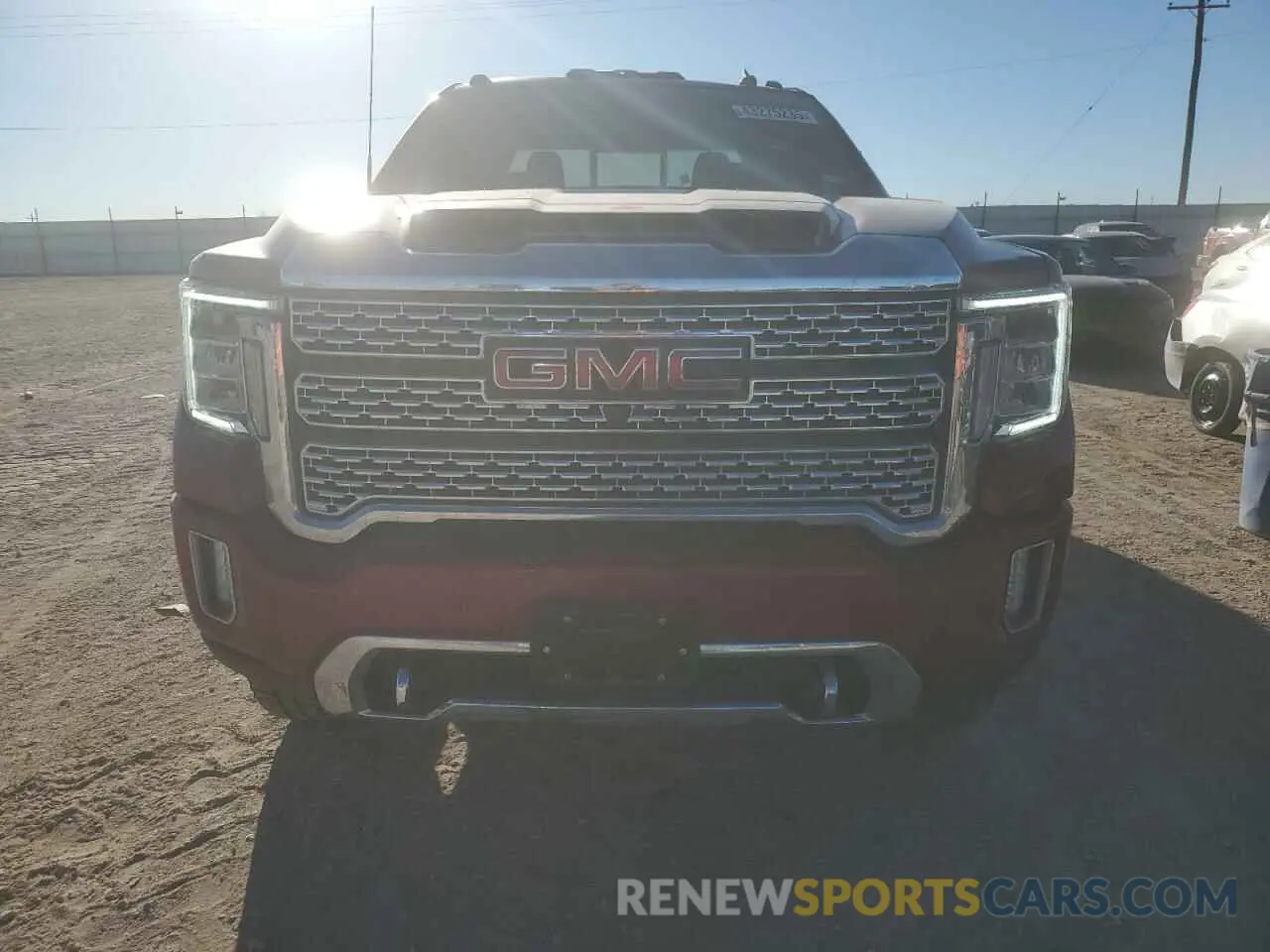 5 fotografías del automóvil dañado 1GT49REY6PF181834 GMC SIERRA 2023