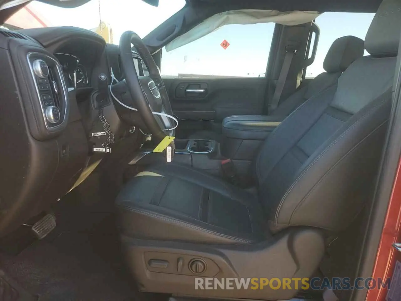 7 fotografías del automóvil dañado 1GT49REY6PF181834 GMC SIERRA 2023