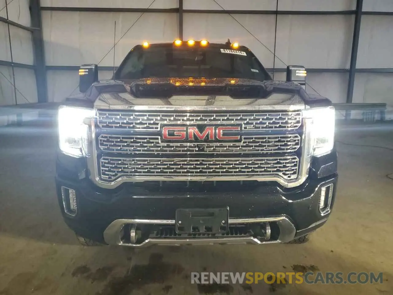 5 fotografías del automóvil dañado 1GT49REY8PF219385 GMC SIERRA 2023
