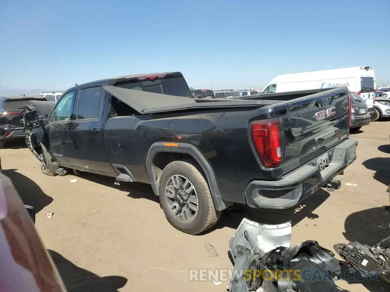 2 fotografías del automóvil dañado 1GT49VEY1PF260918 GMC SIERRA 2023