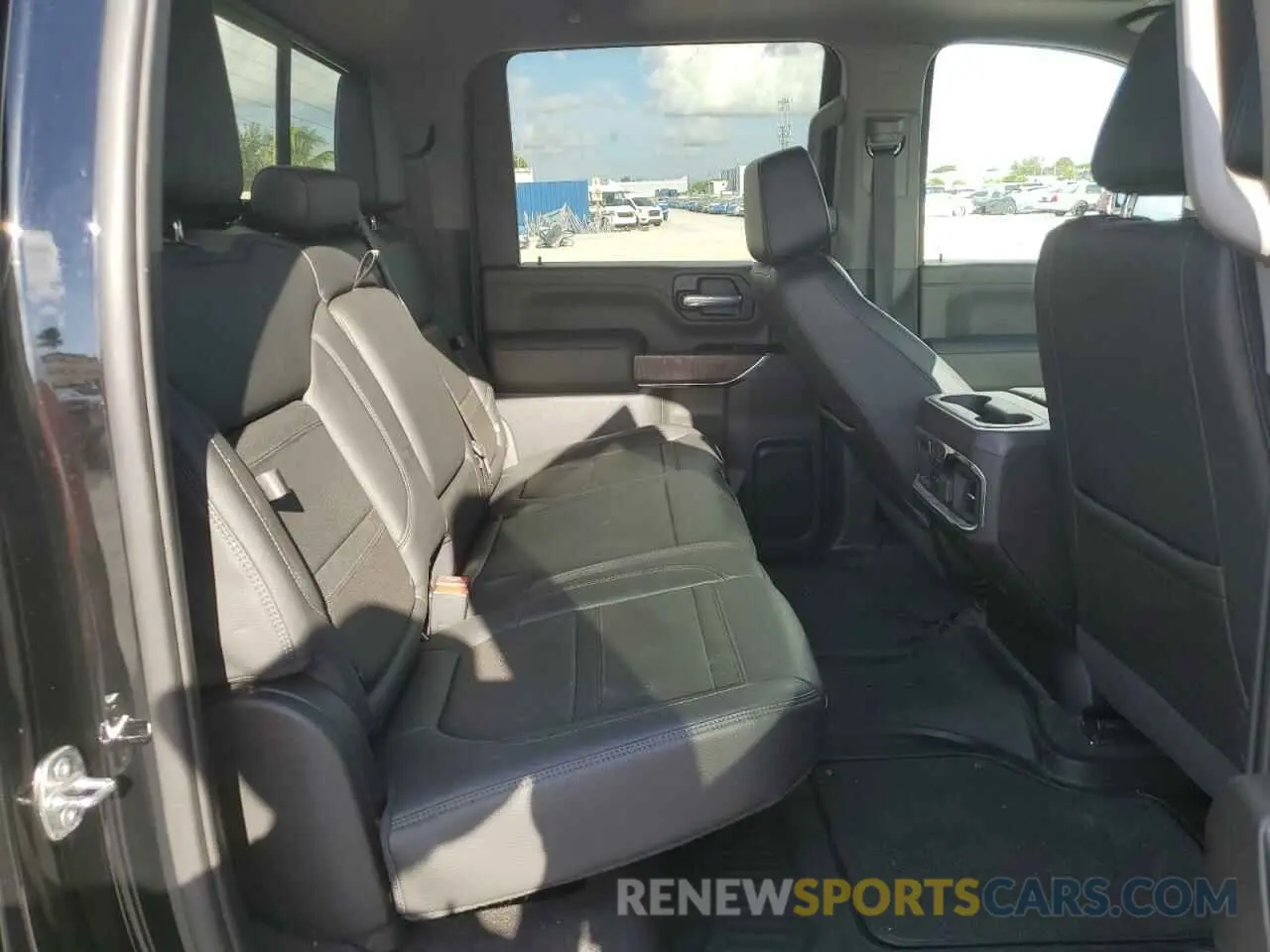 10 fotografías del automóvil dañado 1GT49WEY5PF143445 GMC SIERRA 2023