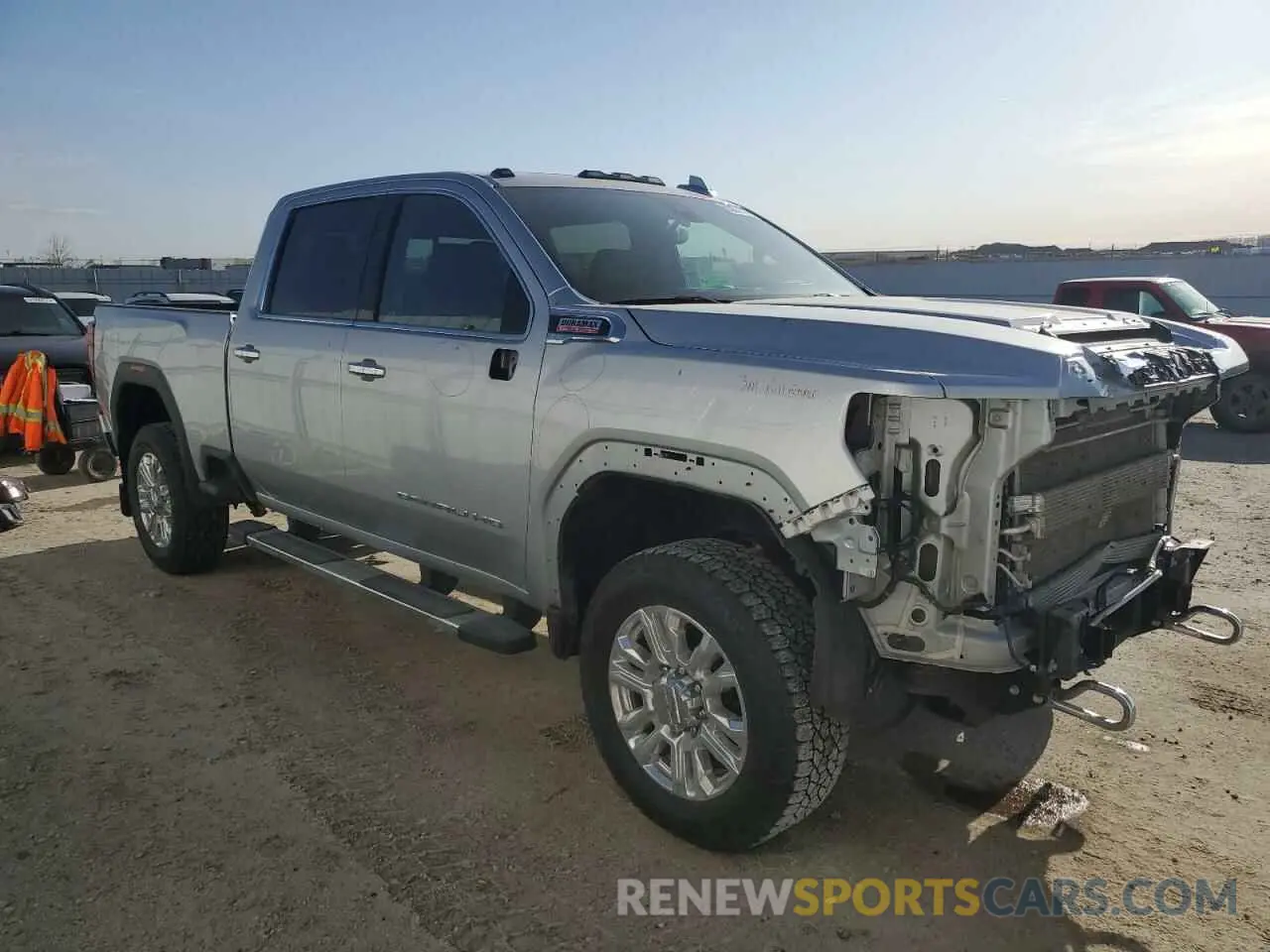 4 fotografías del automóvil dañado 1GT49WEY7PF253168 GMC SIERRA 2023