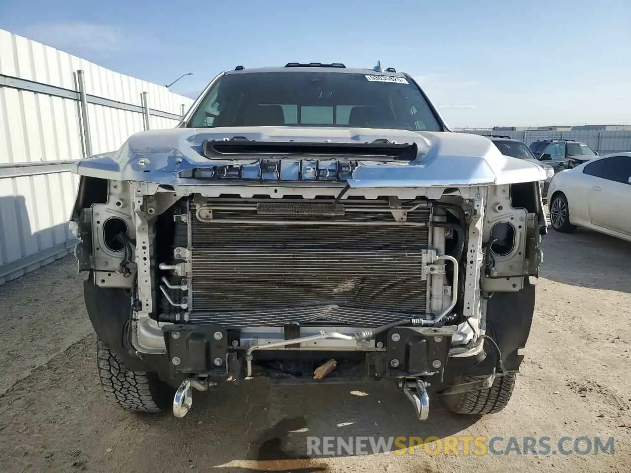 5 fotografías del automóvil dañado 1GT49WEY7PF253168 GMC SIERRA 2023