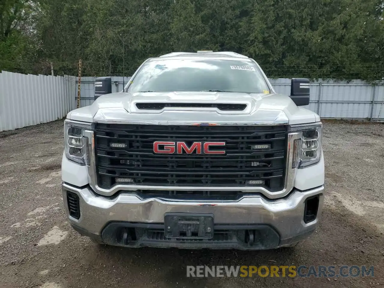5 fotografías del automóvil dañado 1GT59LEY4PF113906 GMC SIERRA 2023