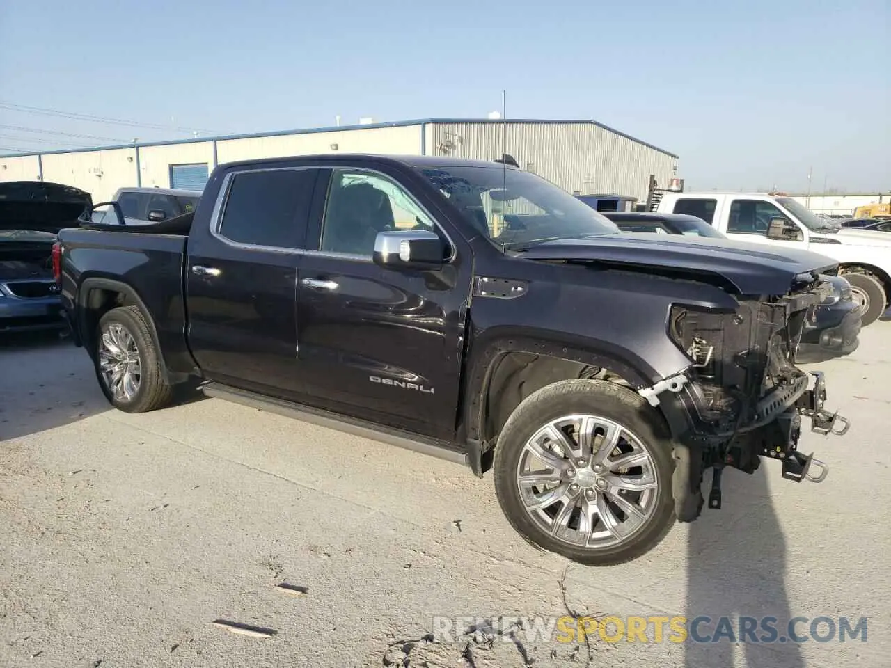 4 fotografías del automóvil dañado 1GTPHGED3PZ105116 GMC SIERRA 2023