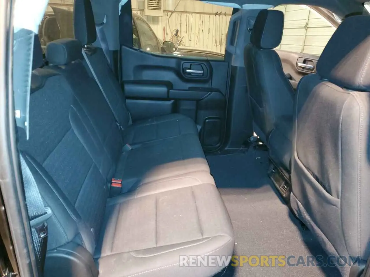 11 fotografías del automóvil dañado 1GTPUAEK1PZ260920 GMC SIERRA 2023