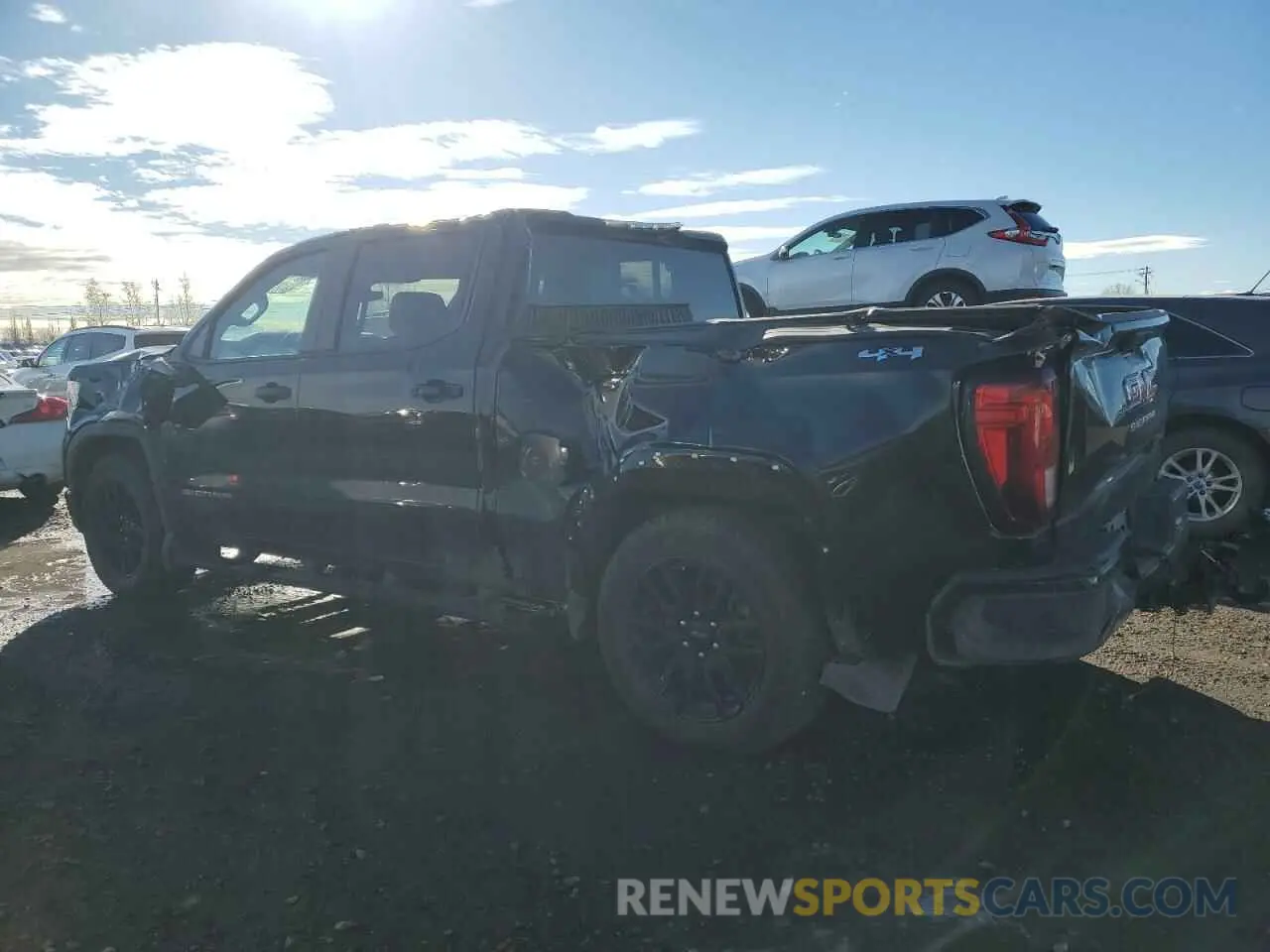2 fotografías del automóvil dañado 1GTUUAED1PZ293954 GMC SIERRA 2023