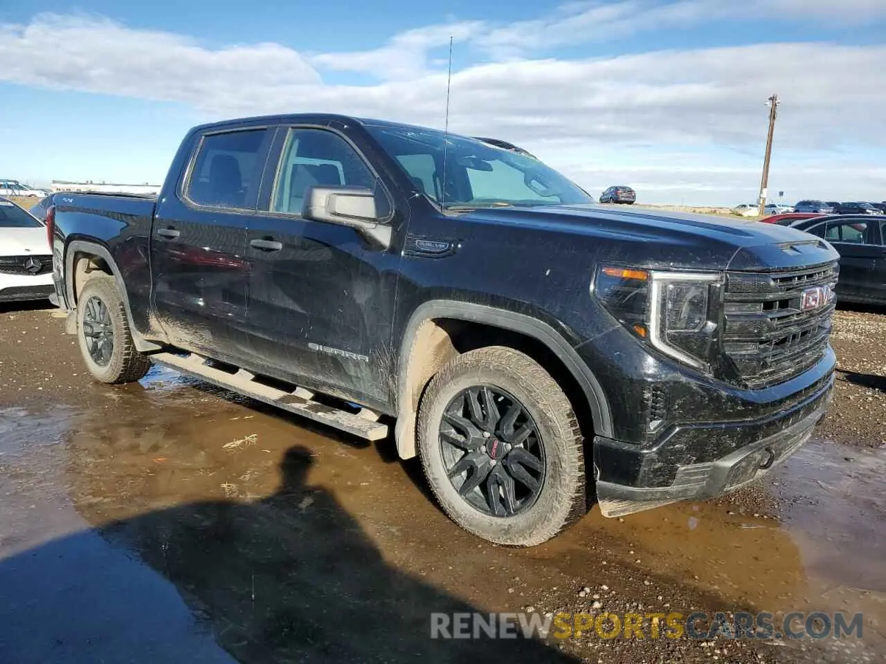 4 fotografías del automóvil dañado 1GTUUAED1PZ293954 GMC SIERRA 2023