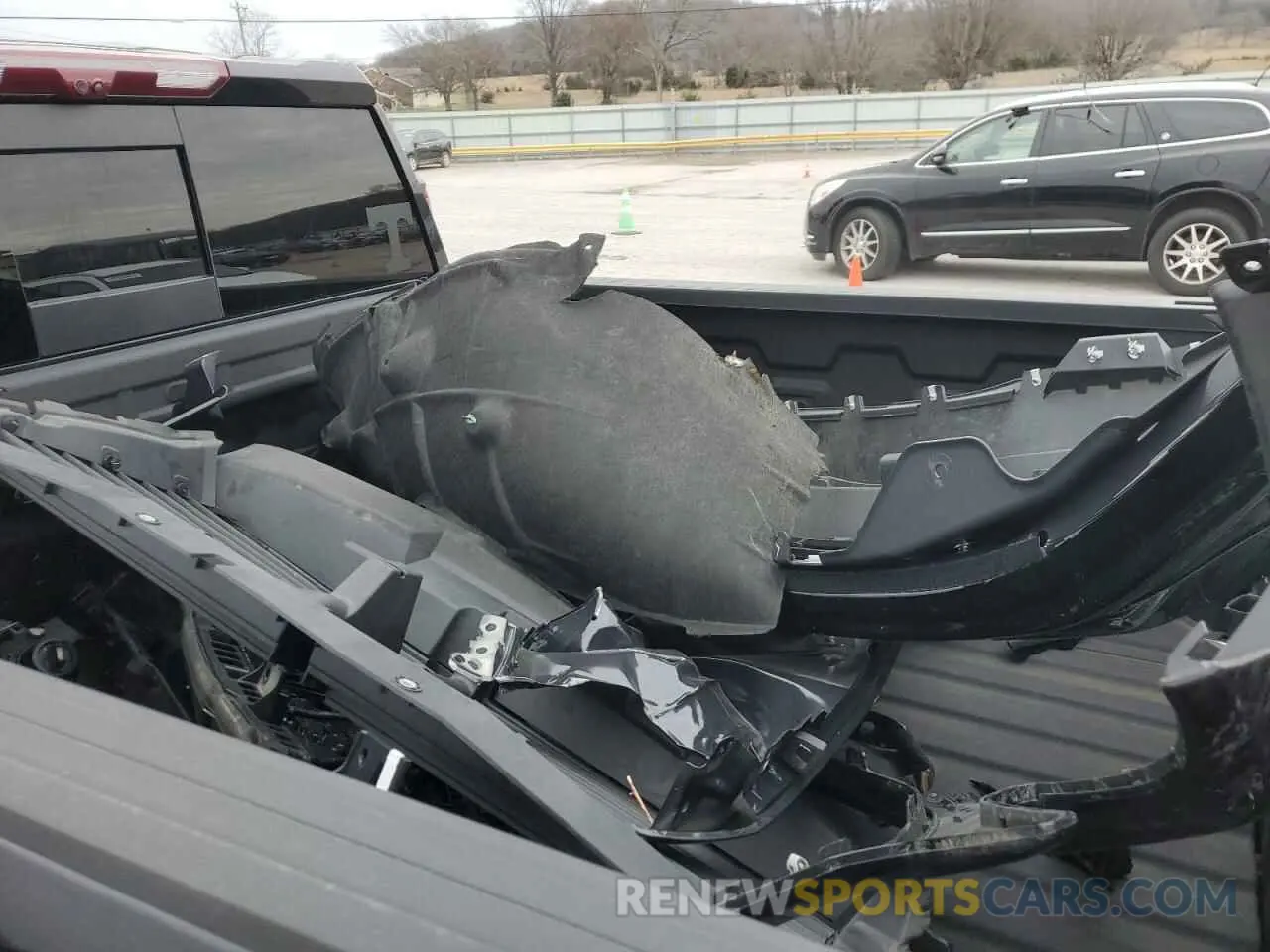 14 fotografías del automóvil dañado 1GTUUHEL8PZ268422 GMC SIERRA 2023
